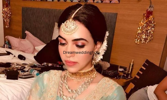 Queen Salon  Spa Best parlour  makeup artist